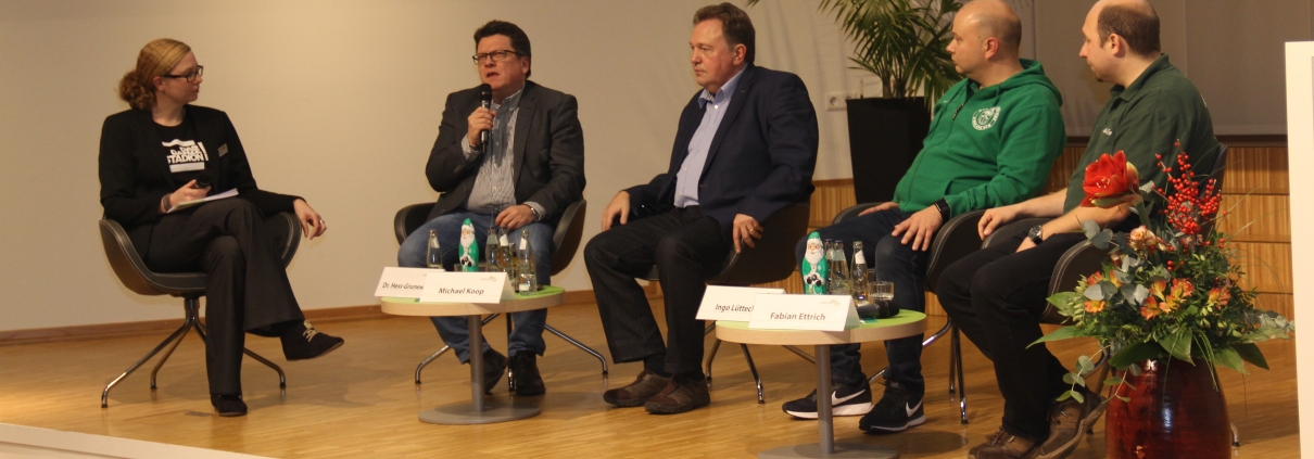 Werder-Präsident Dr. Hubertus Hess-Grunewald kommt nicht zum ersten Mal ins Emsland. Hier ein Foto aus dem Jahr 2017, wo die Werderfreunde eine Podiumsdiskussion zum Thema "Profitfussball" veranstalteten.